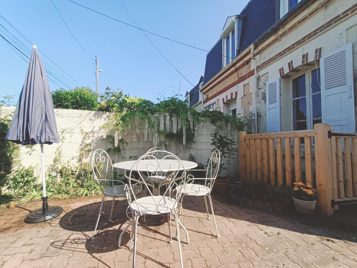 La Maison Des Magnolias Trouville-sur-Mer Exterior foto